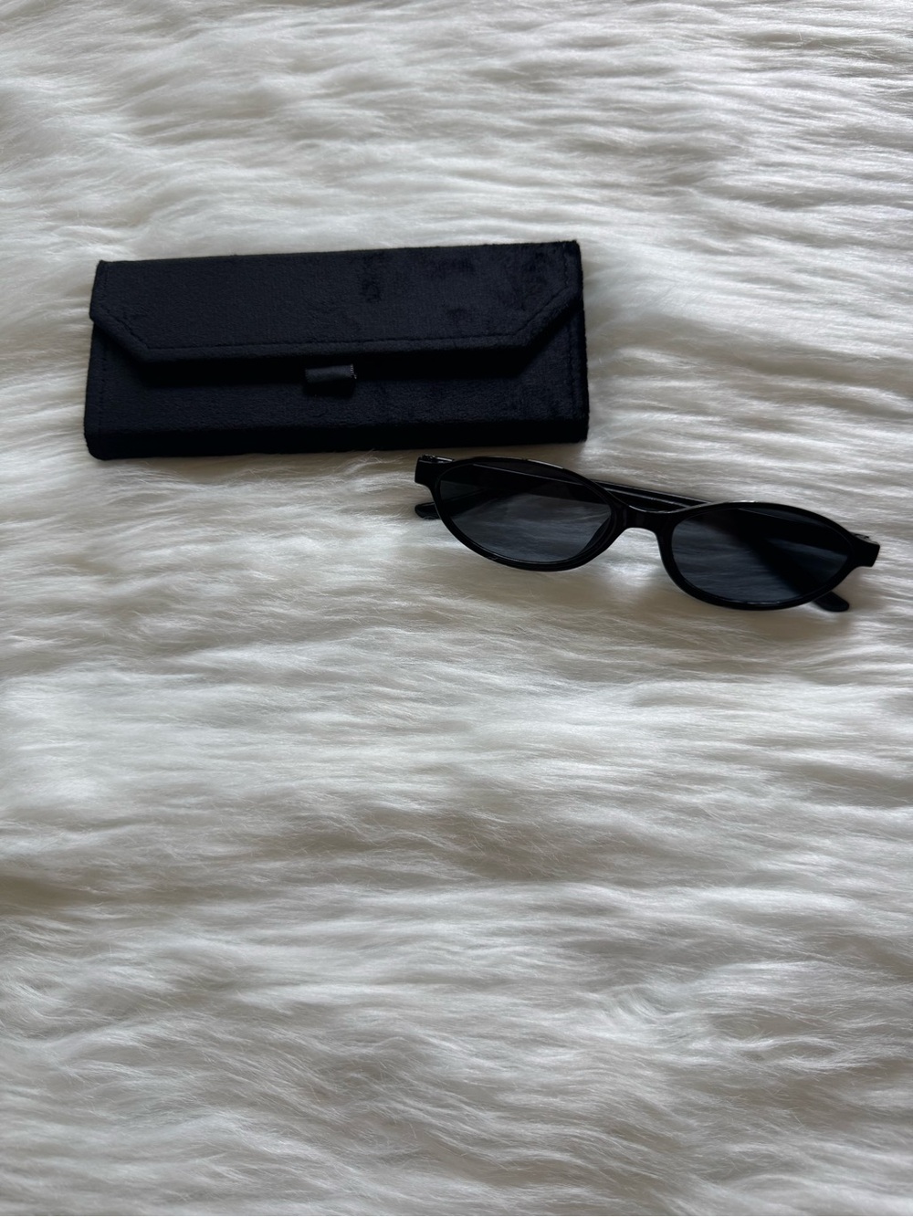 Classic Black Men's Sunglasses with Slim Case - Unbranded